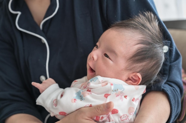 Bébé et maman