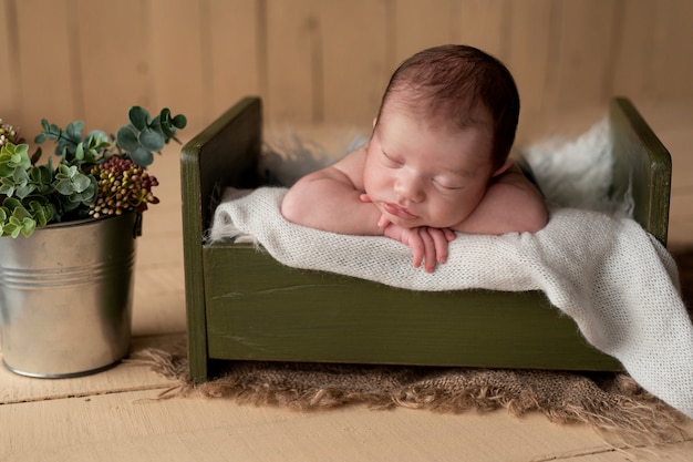 Bébé nouveau-né endormi