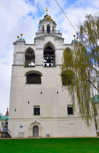 Photo beffroi du kremlin de iaroslavl