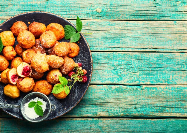 Beignets de caillé aux framboises, espace de copie