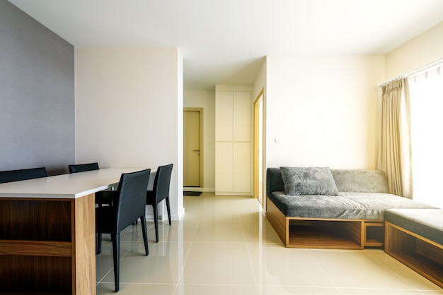 Bel appartement moderne intérieur, salon contemporain
