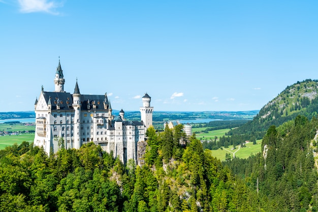 Belle architecture au château de Neuschwanstein dans les Alpes bavaroises de l&#39;Allemagne.