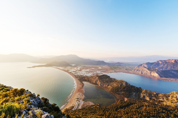 Belle Côte De La Mer En Turquie