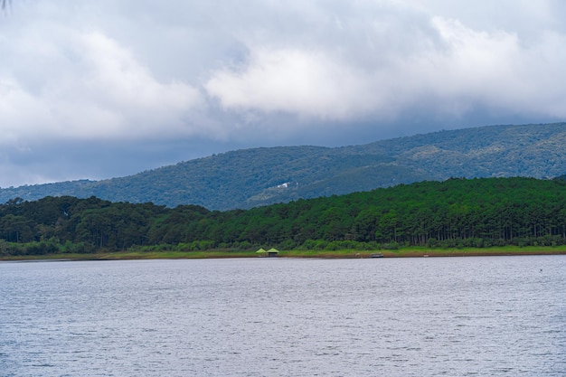 Belle du lac Tuyen Lam à Da Lat Vietnam