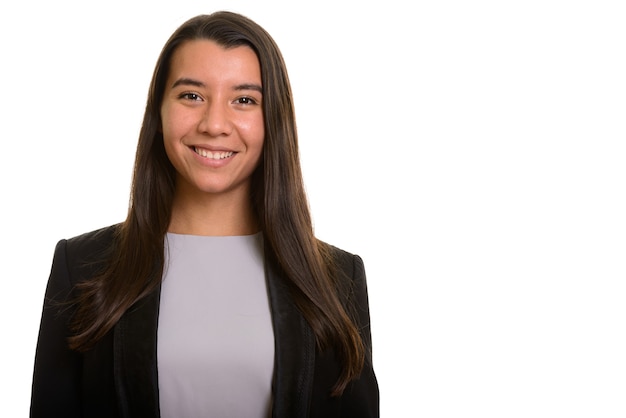 Belle femme d'affaires caucasienne heureuse souriant isolé sur blanc