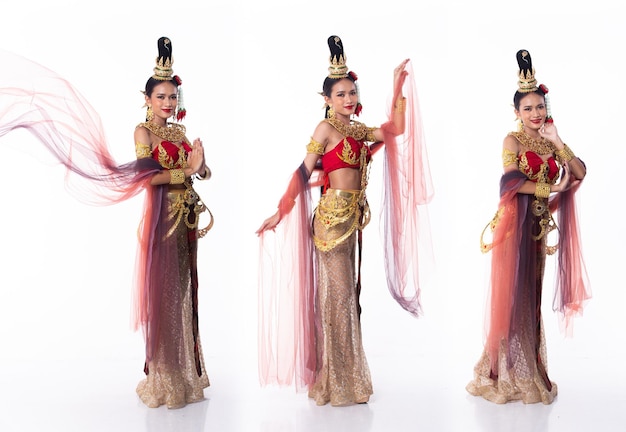 Belle femme asiatique porter un costume traditionnel thaïlandais comme robe de mariée nationale thaïlandaise avec des articles de mode décoratifs en or blanc corps isolé sur toute la longueur
