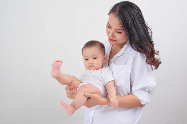 Belle femme avec enfant