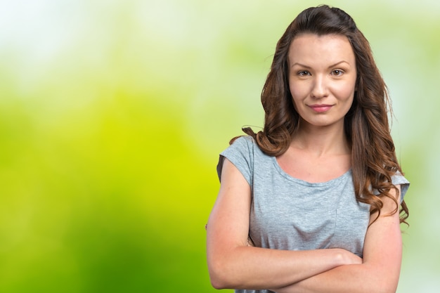 Belle femme souriante