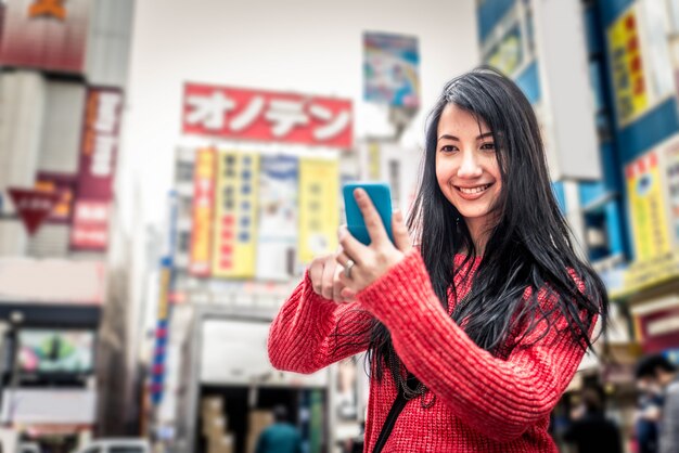 Belle femme à Tokyo