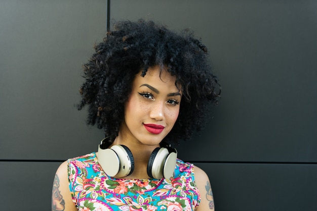 Belle fille afro-américaine