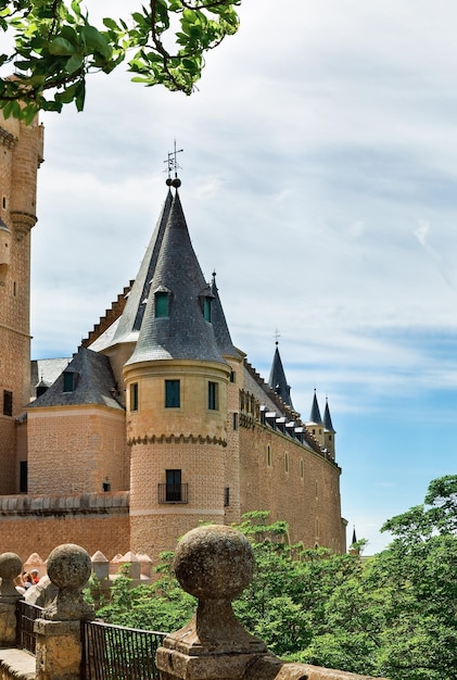 Belle forteresse Alcazar à Ségovie Espagne