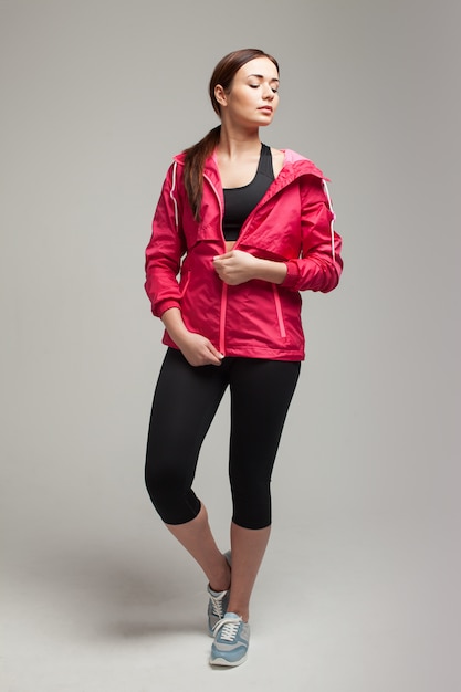 Belle jeune femme Sportswear