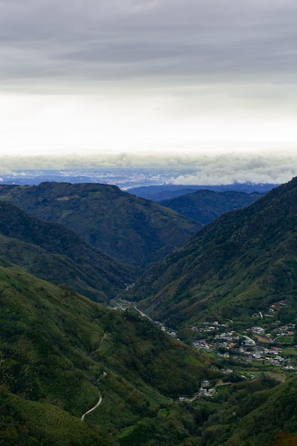 Belle nature et grandes montagnes