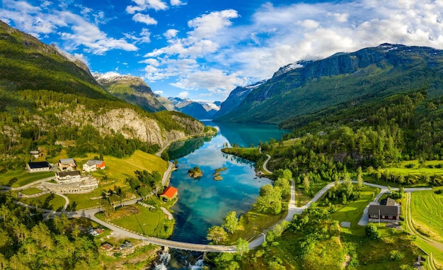 Belle Nature Norvège paysage naturel. lac lovatnet vallée de Lodal.