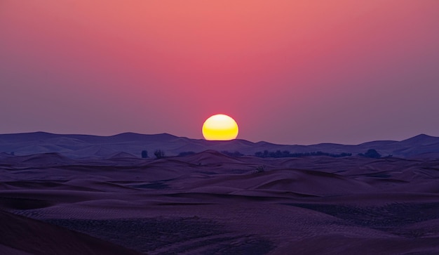 Belle photo de Dubaï au coucher du soleil