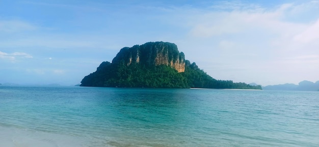 Photo belle plage à krabi, thaïlande