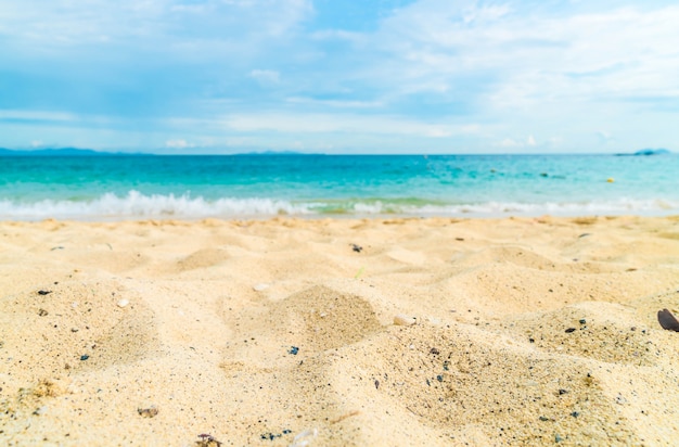 Belle plage tropicale et paysage de mer