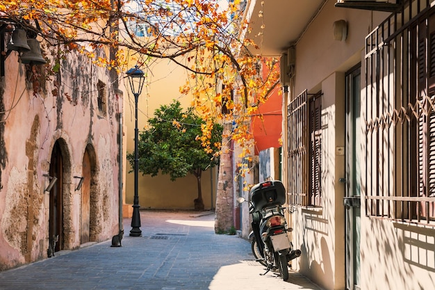 Belle rue de La Canée, île de Crète, Grèce.