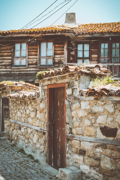 Belle rue de la vieille ville de Nessebar. Bulgarie