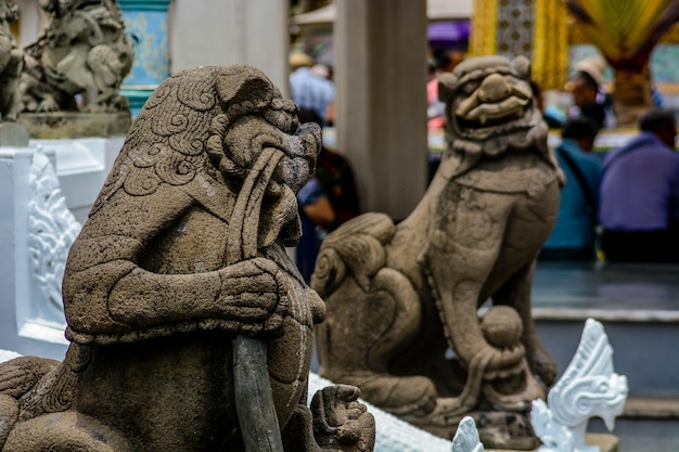 Une belle vue sur le Grand Palais le Musée Wat Phra Kaew situé à Bangkok en Thaïlande