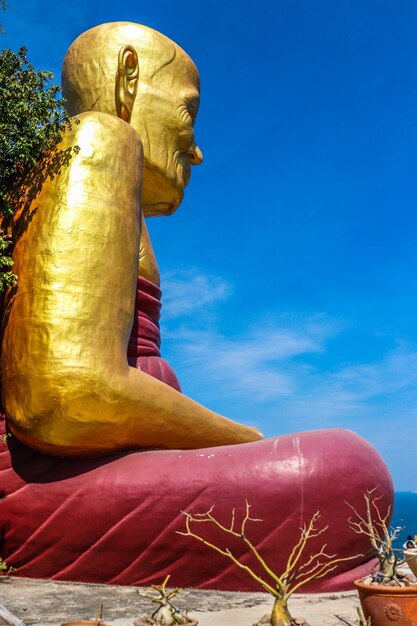 Photo une belle vue sur l'île de koh larn en thaïlande