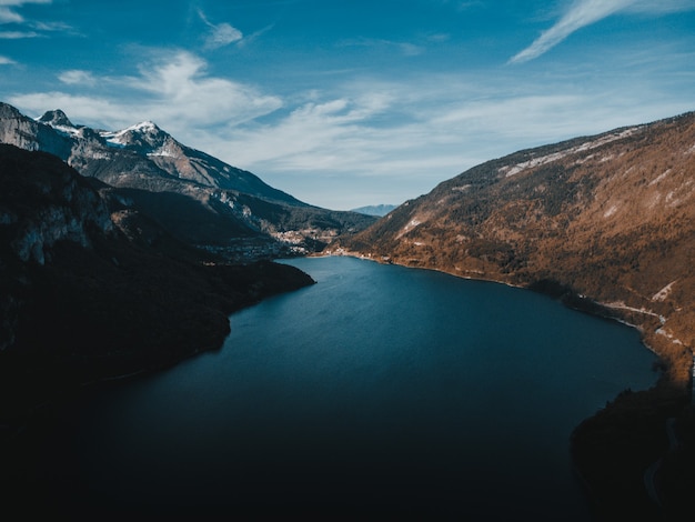 Une belle vue sur le lac du molveno