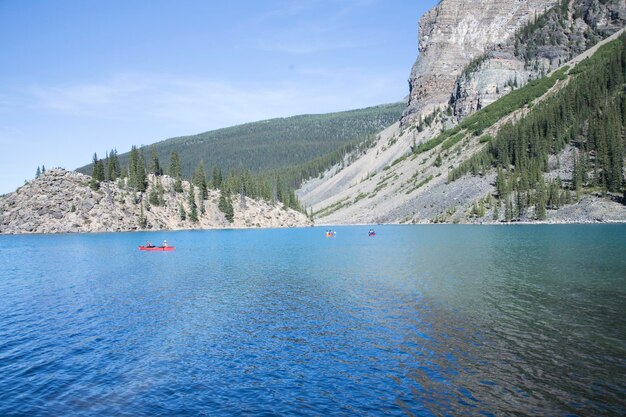 Belle vue sur le lac Moraine dans le parc national de Banff, en Alberta, au Canada