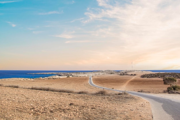 Belle vue sur le monastère de Trooditissa dans la réserve naturelle de Cedar Valley à Chypre