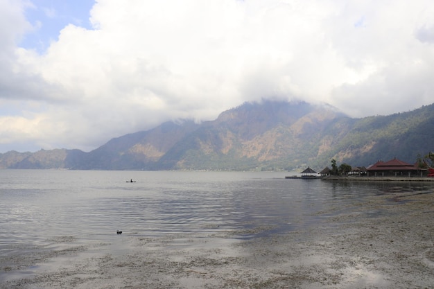 Une belle vue sur la montagne Kintamani située à Bali Indonésie