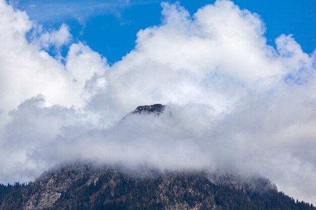 Belle vue sur les montagnes Svaneti, la région de haute montagne de Géorgie