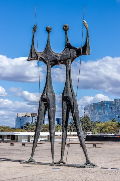 Une belle vue sur le monument Candagos situé à Brasilia, capitale du Brésil