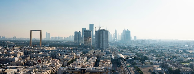 Belle vue panoramique sur le centre de Dubaï depuis une hauteur Dubaï Émirats Arabes Unis