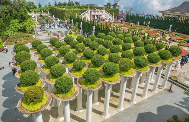 Une belle vue sur le parc Sunworld Ba Na Hills situé à Da Nang au Vietnam