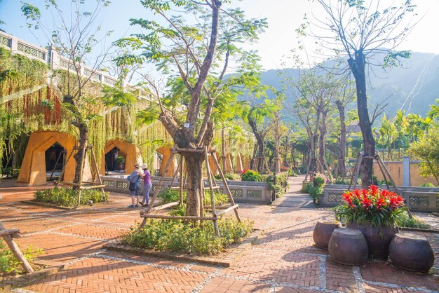 Une belle vue sur le parc Sunworld Ba Na Hills situé à Da Nang au Vietnam