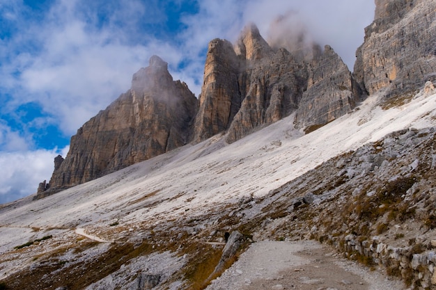 Belle vue sur le paysage au Rifugio Auronzo Dolomite Italie.