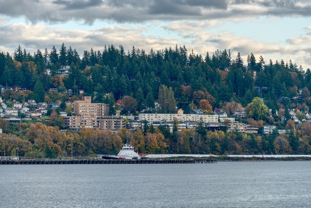 Belle vue de petite ville sur la saison d'automne en Amérique du Nord