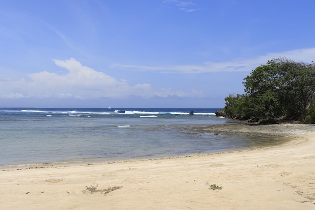 Une belle vue sur la plage de Nusa Dua à Bali Indonésie