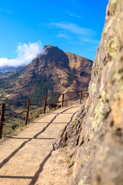 Belle vue sur les ruines de Pisac à Cusco