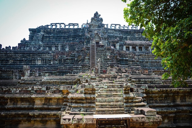 Une belle vue sur le temple d'Angkor Wat situé à Siem Reap au Cambodge