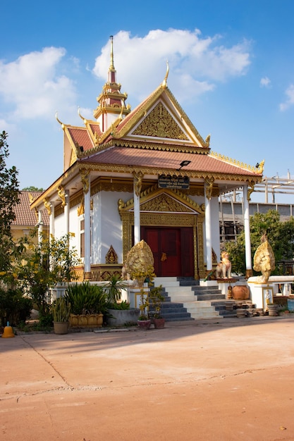 Une belle vue sur le temple bouddhiste situé à Siem Reap au Cambodge