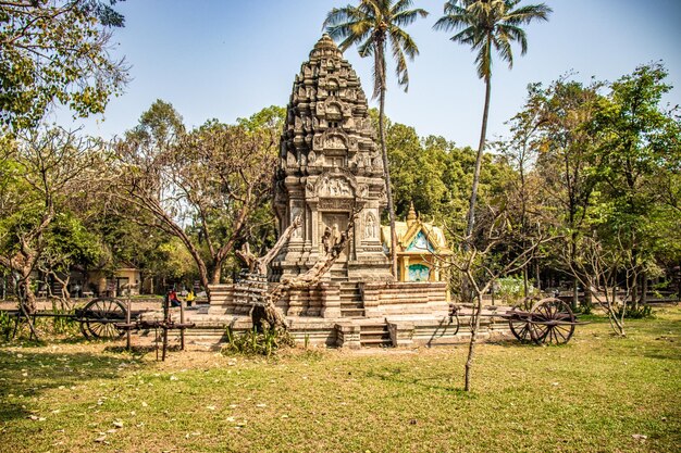 Une belle vue sur le temple bouddhiste situé à Siem Reap au Cambodge