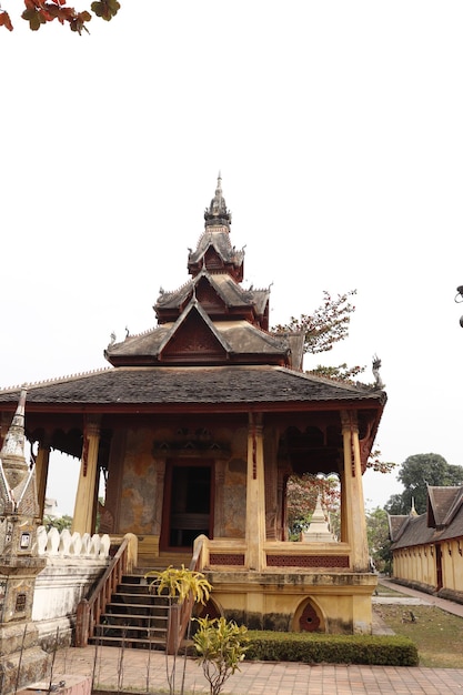 Une belle vue sur le temple bouddhiste Wat Sisaket situé à Vientiane au Laos