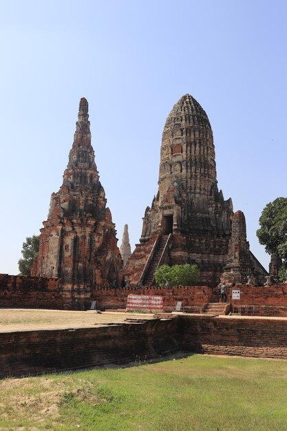 Une belle vue sur le temple Wat Chaiwatthanaram situé à Ayutthaya en Thaïlande