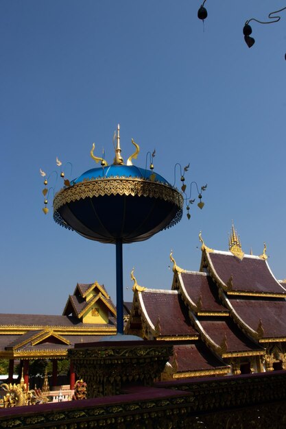 Une belle vue sur le temple Wat Saeng Kaeo situé à Chiang Rai en Thaïlande