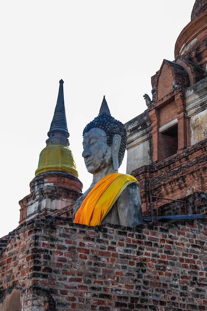 Une belle vue sur le temple Wat Yai Chaimongkhol situé à Ayutthaya en Thaïlande