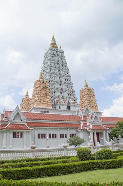 Belle vue sur le temple Wat Yan à Pattaya en Thaïlande