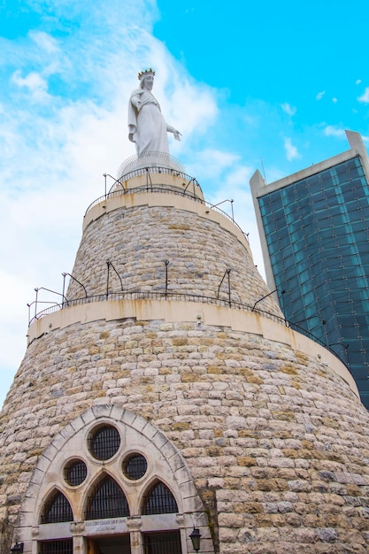 Belle vue sur la Vierge Marie Harissa Dame du Liban au Mont Harissa, Liban