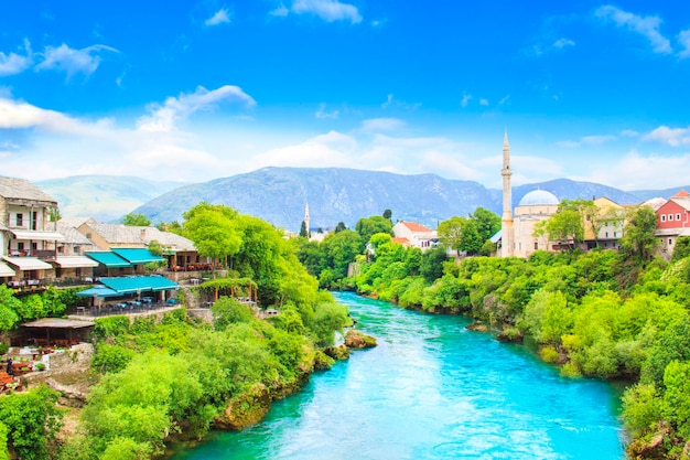 Belle vue sur la ville de Mostar, Bosnie-Herzégovine