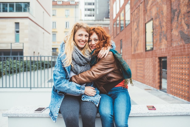 belles jeunes femmes