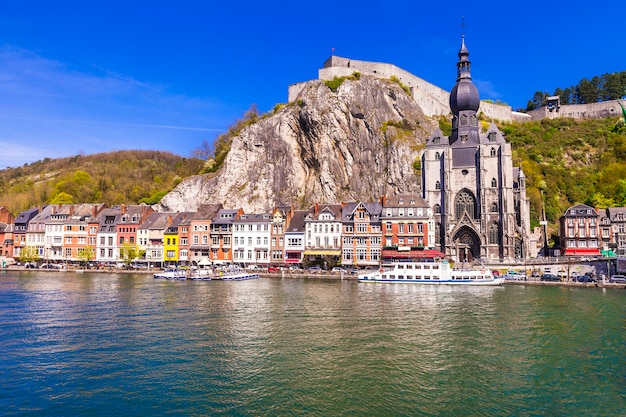 Beutiful Dinant sur la Meuse en Belgique